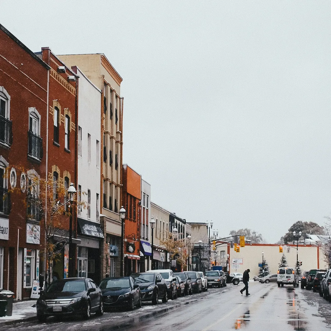 Dunlop Street in downtown Barrie on a winter day